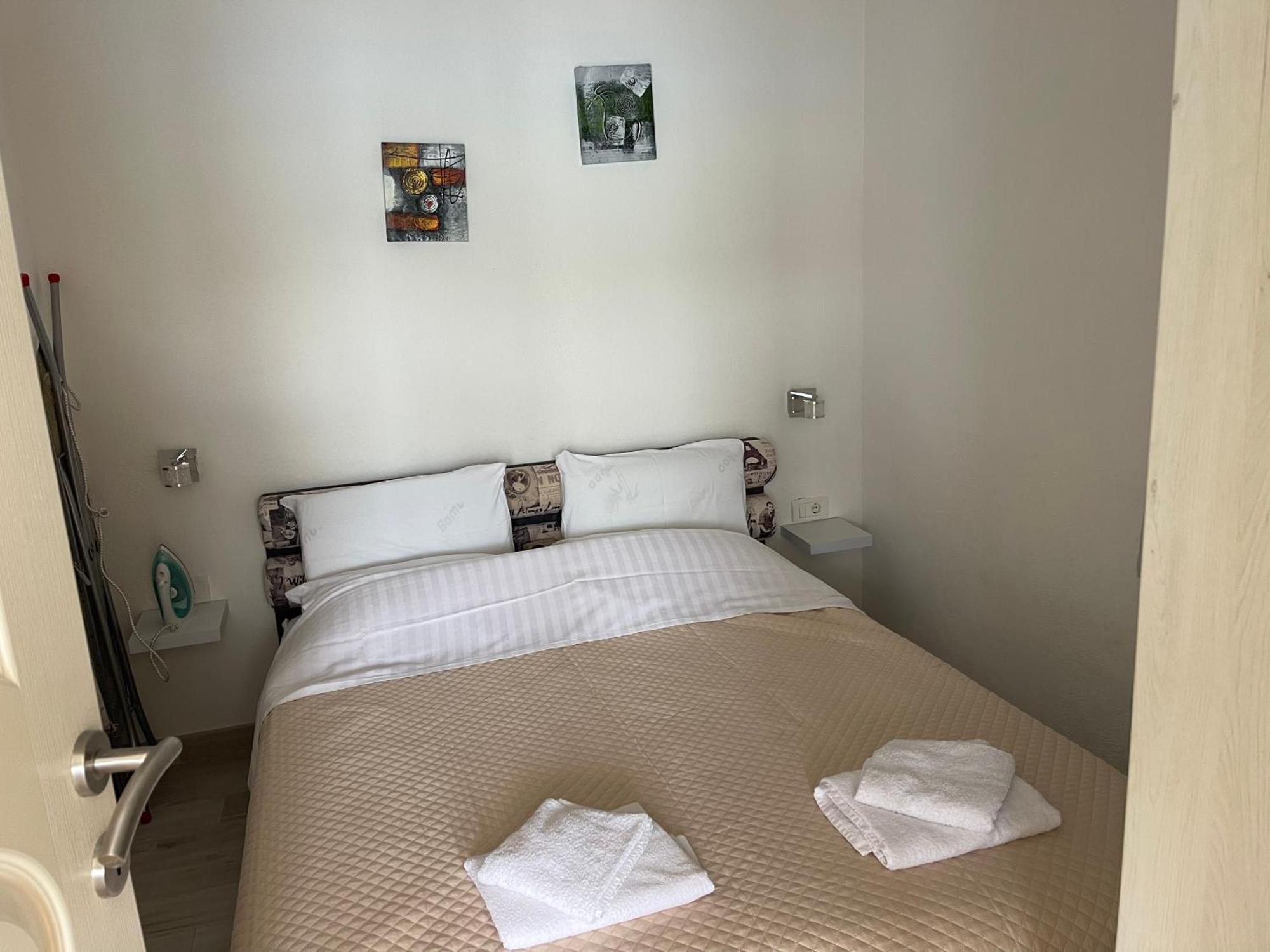 Apartmani Mia ティヴァト エクステリア 写真